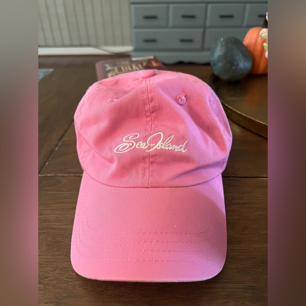 Pink Sea Island Hat